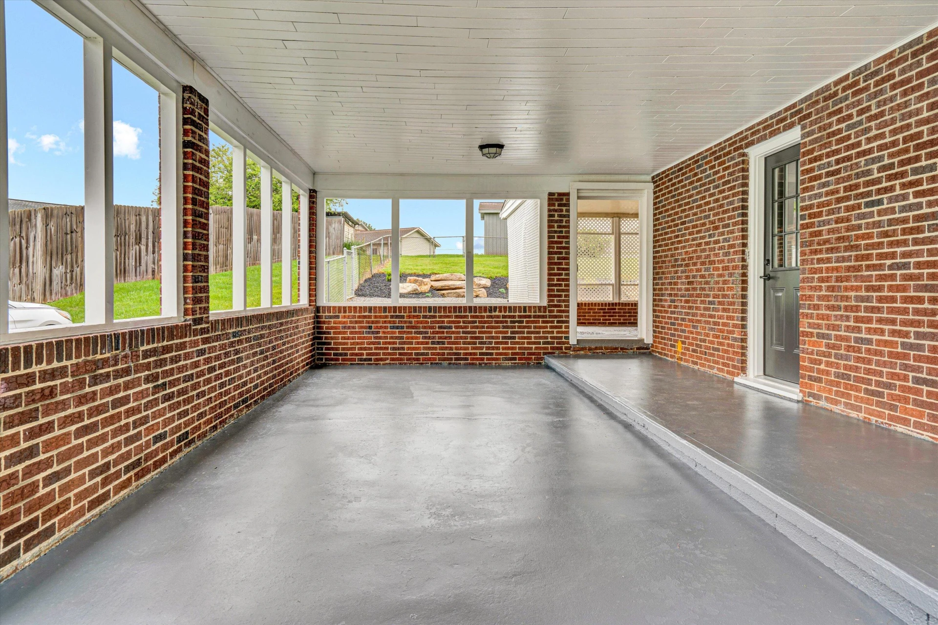 145 DONALD AVE - Photo 35