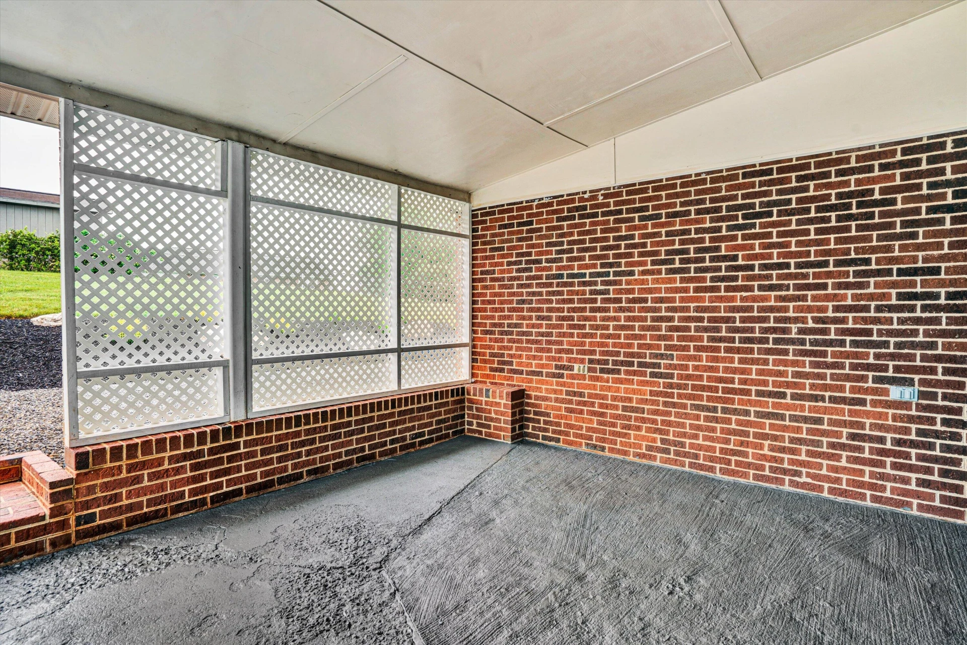 145 DONALD AVE - Photo 36