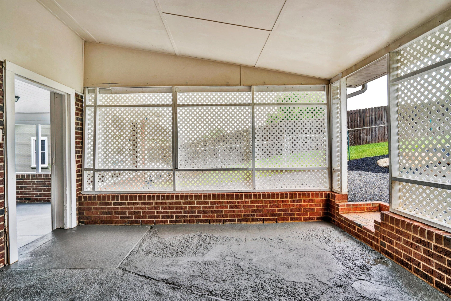 145 DONALD AVE - Photo 37