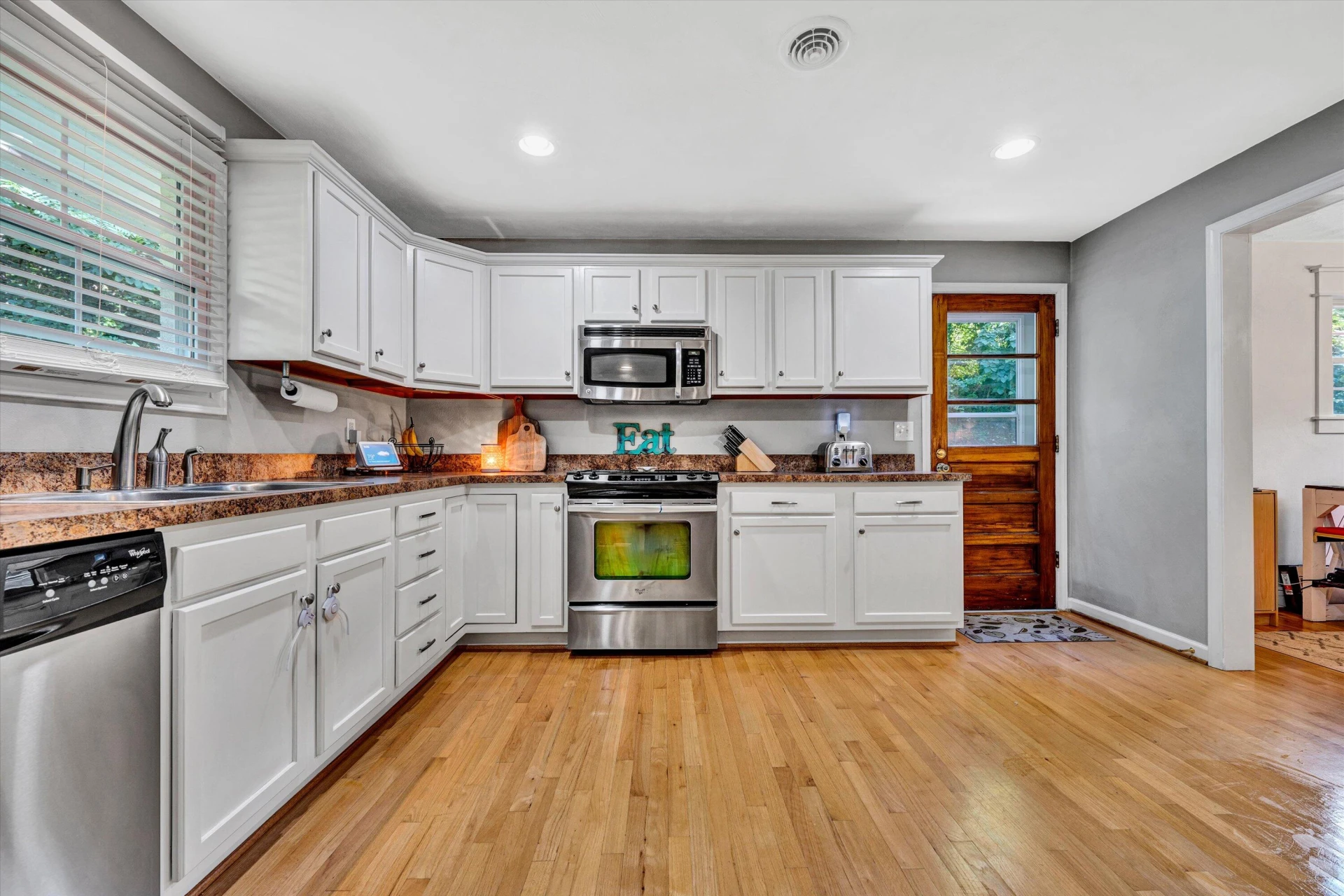 6022 Country Homes RD - Photo 11