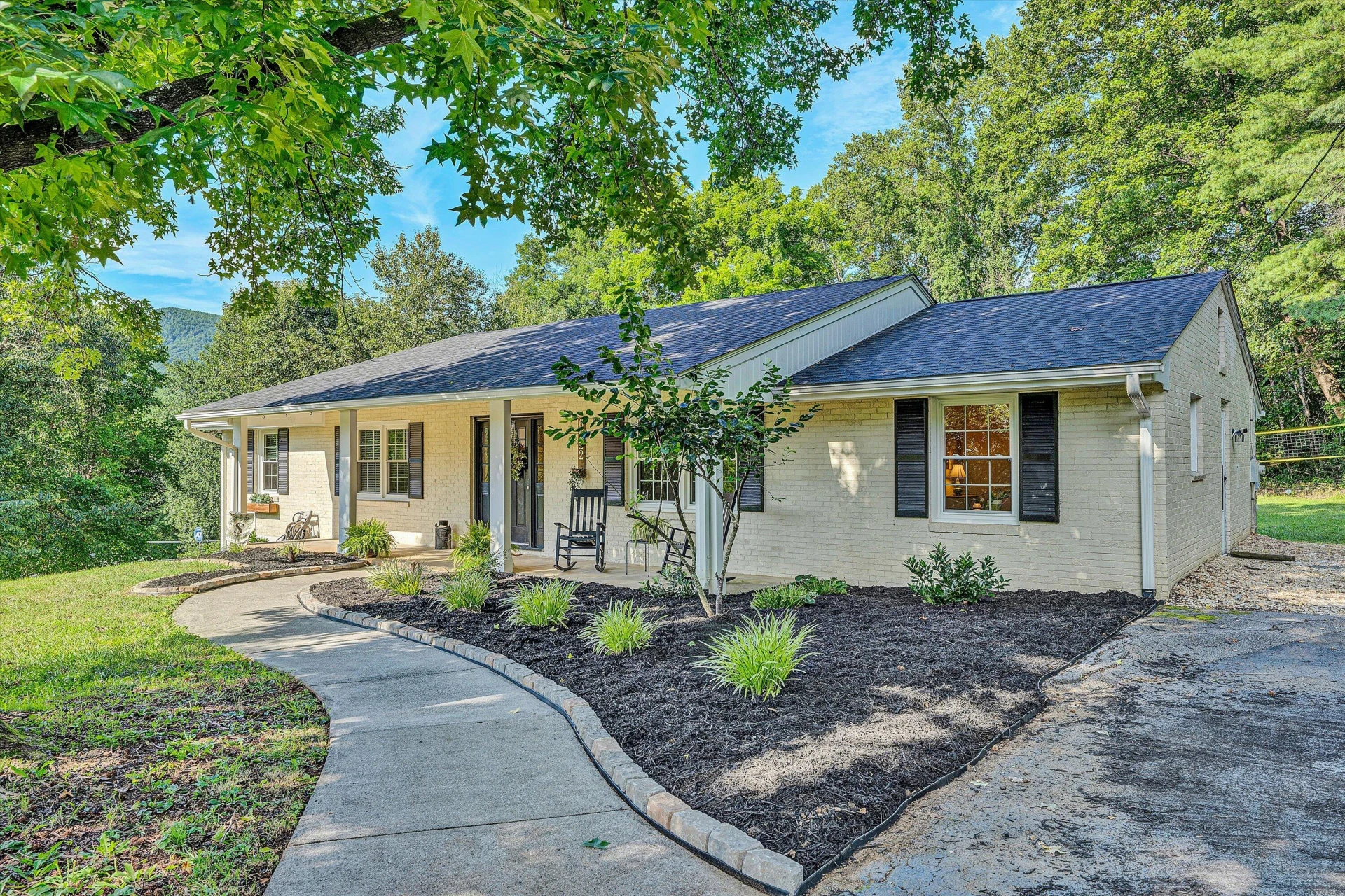 6022 Country Homes RD - Photo 2