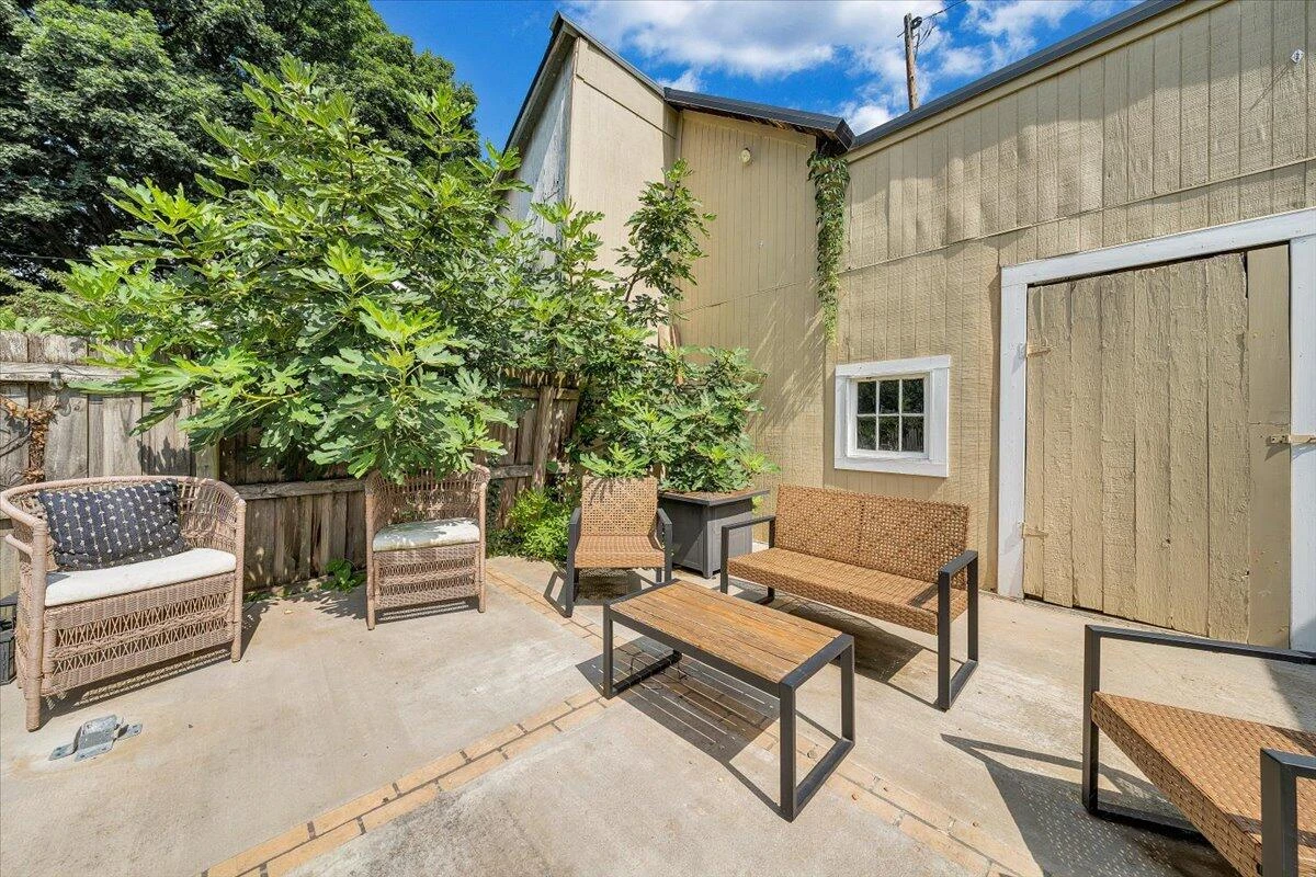 367 Washington AVE - Photo 29
