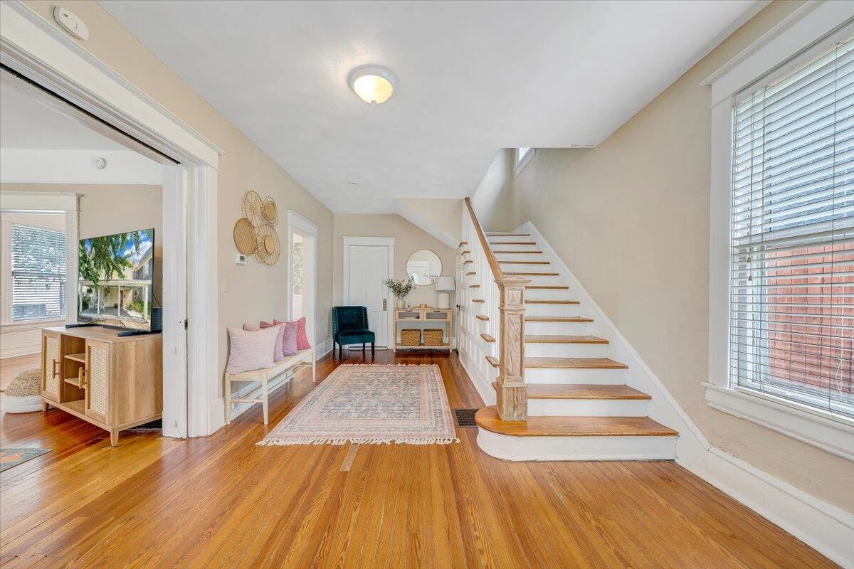 367 Washington AVE - Photo 6
