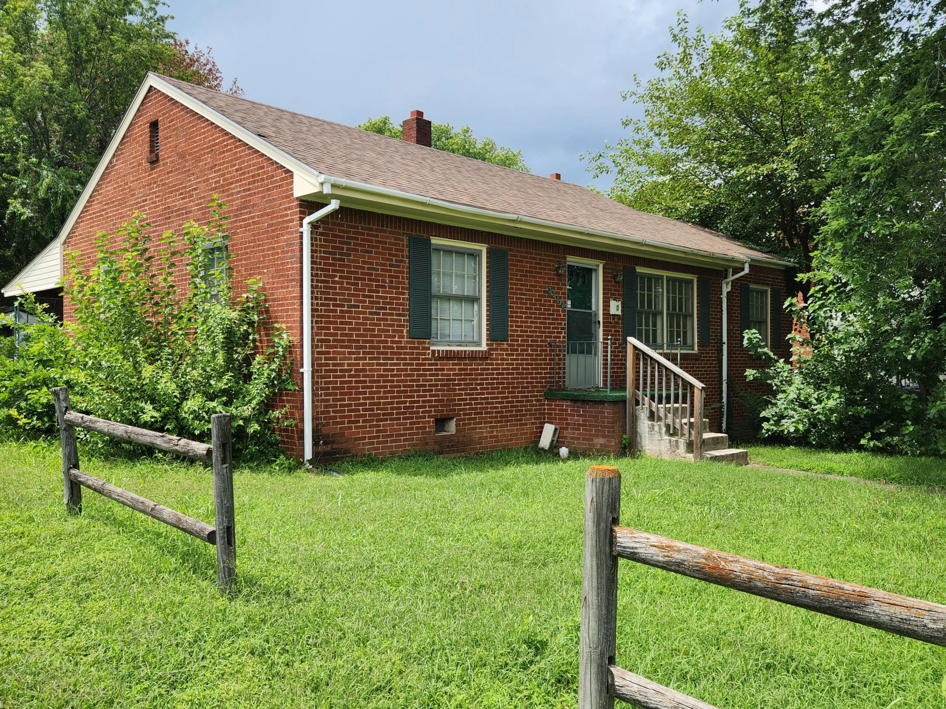 3112 PLANTATION RD - Photo 2