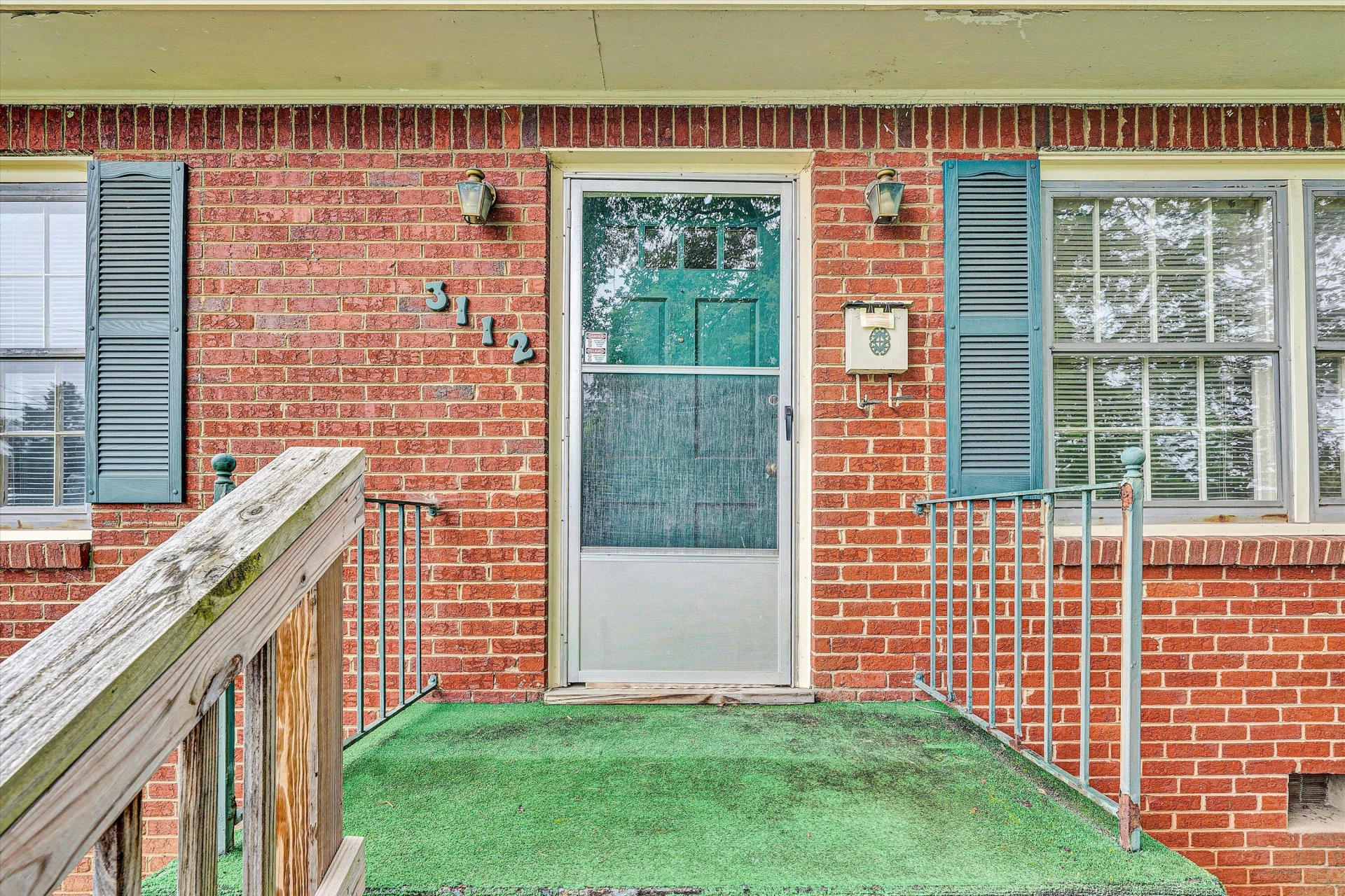 3112 PLANTATION RD - Photo 5