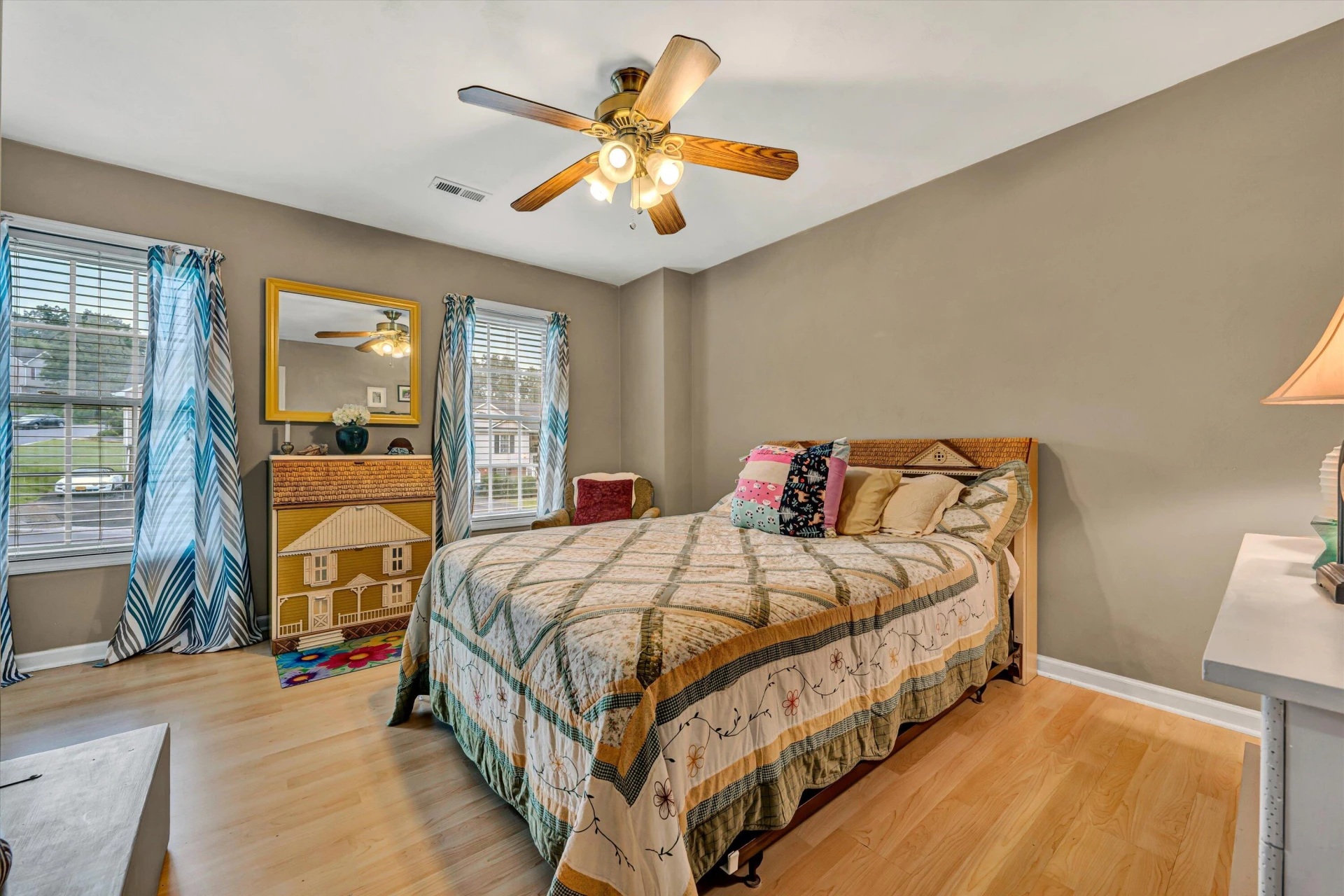 4980 Pine Glen RD - Photo 5
