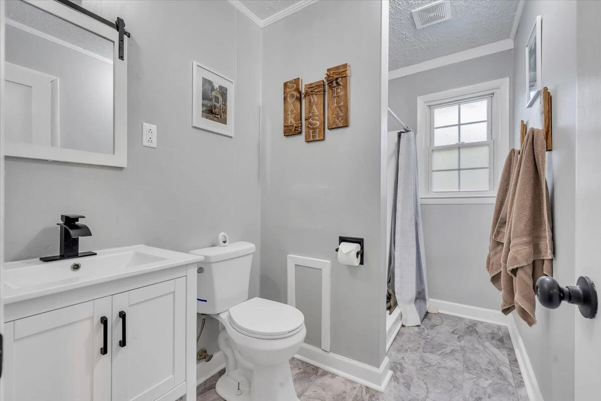1126 Kanawha ST - Photo 20