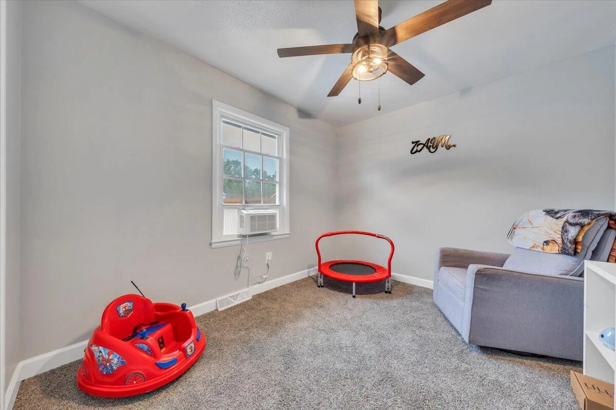 1126 Kanawha ST - Photo 25