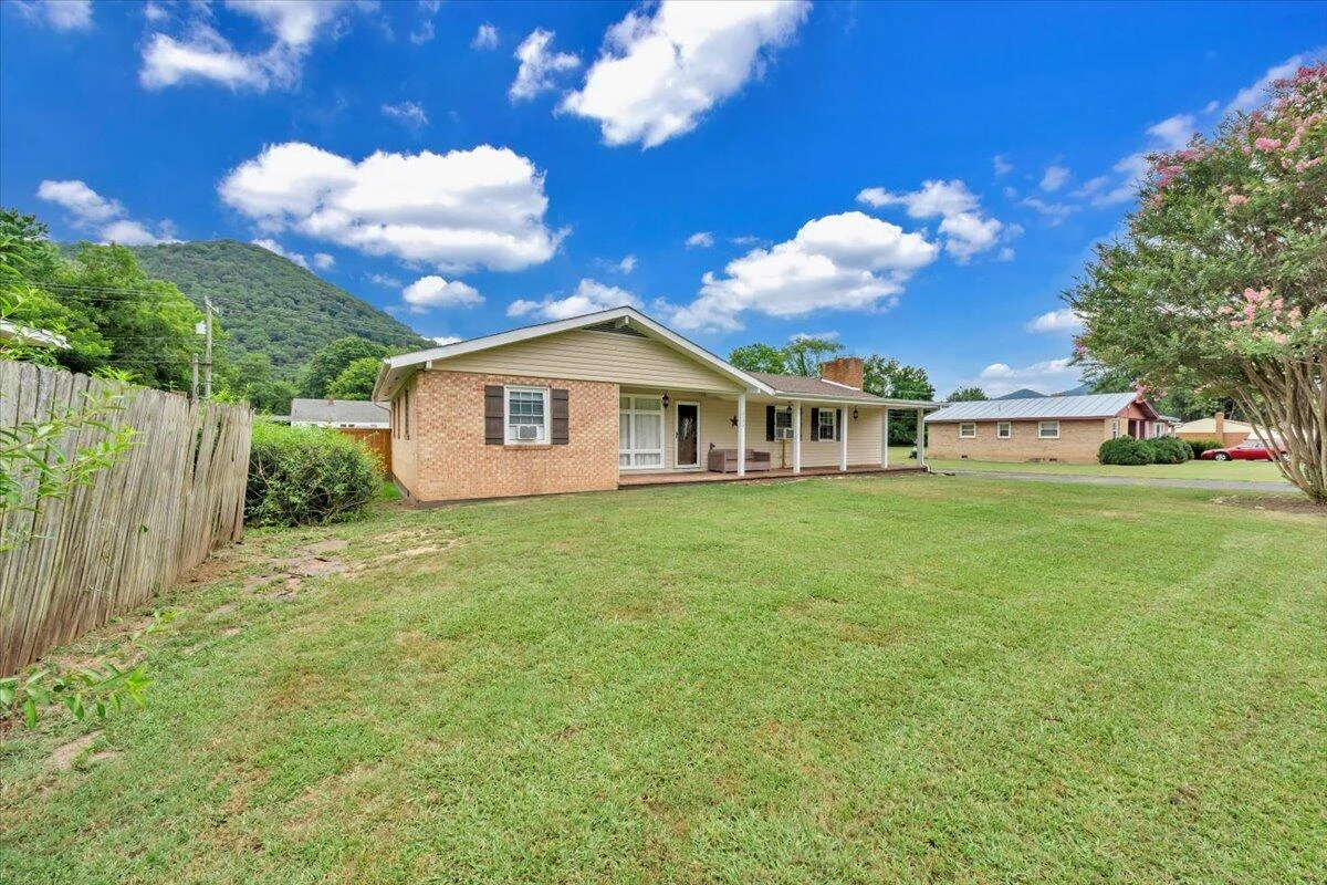 1126 Kanawha ST - Photo 35