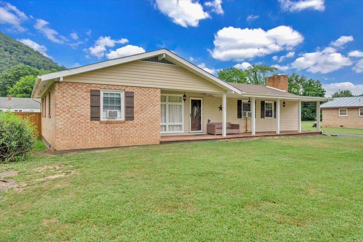 1126 Kanawha ST - Photo 36