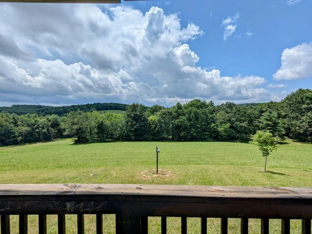 515 Windsor RD - Photo 14