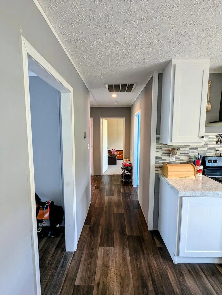 515 Windsor RD - Photo 16