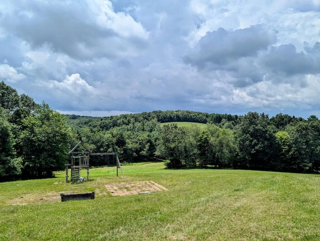 515 Windsor RD - Photo 29