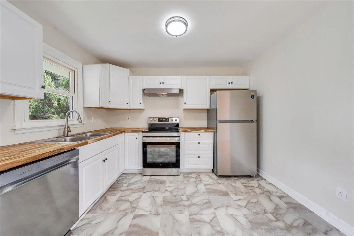 202 Houston AVE - Photo 16