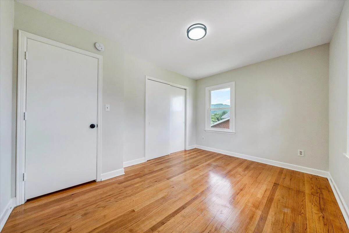 202 Houston AVE - Photo 27
