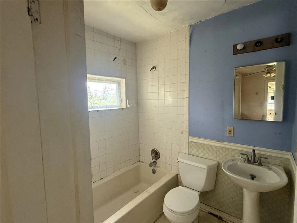 1416 Archbold AVE - Photo 5