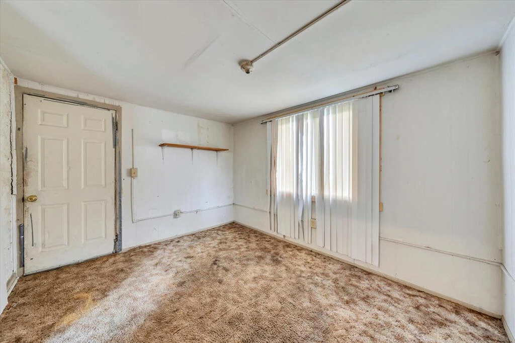 821 12Th ST - Photo 10