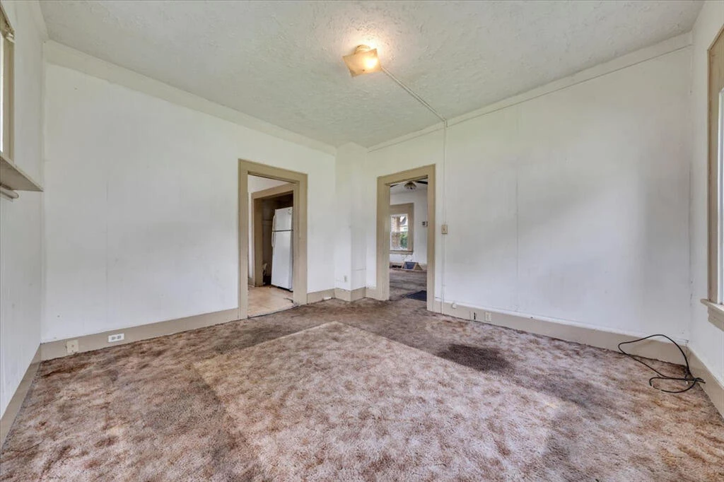 821 12Th ST - Photo 15