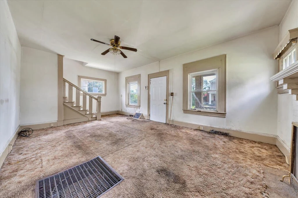 821 12Th ST - Photo 18