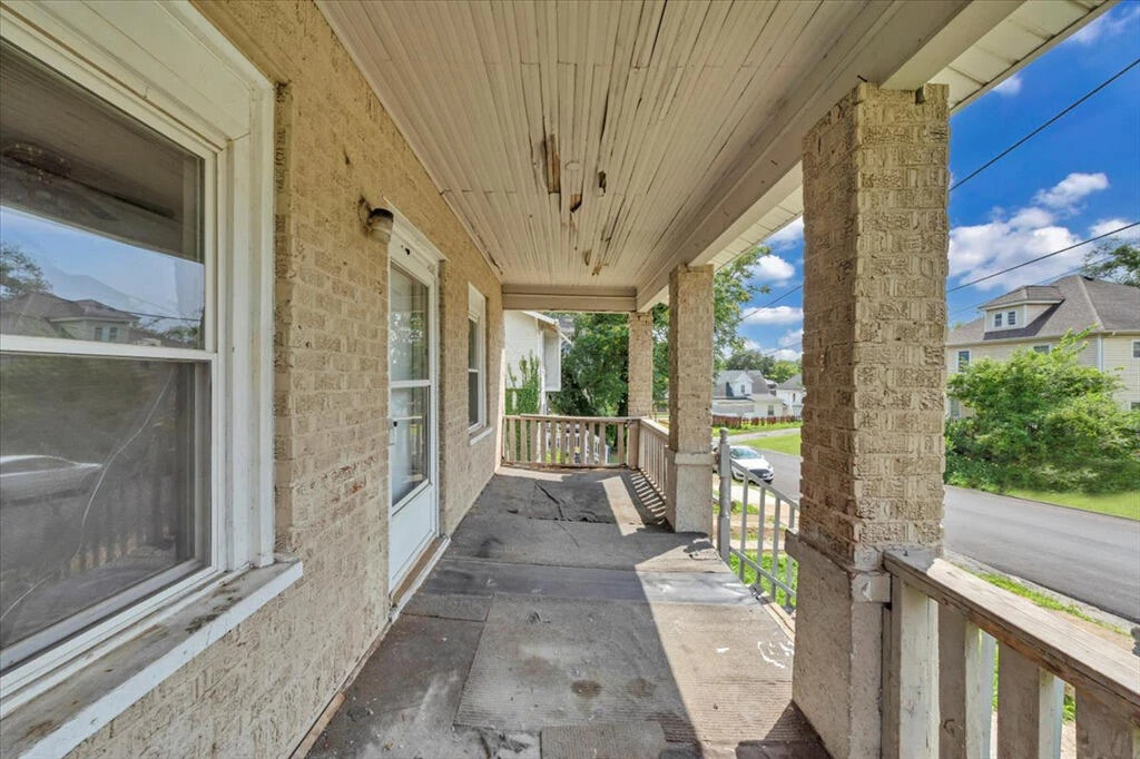 821 12Th ST - Photo 23