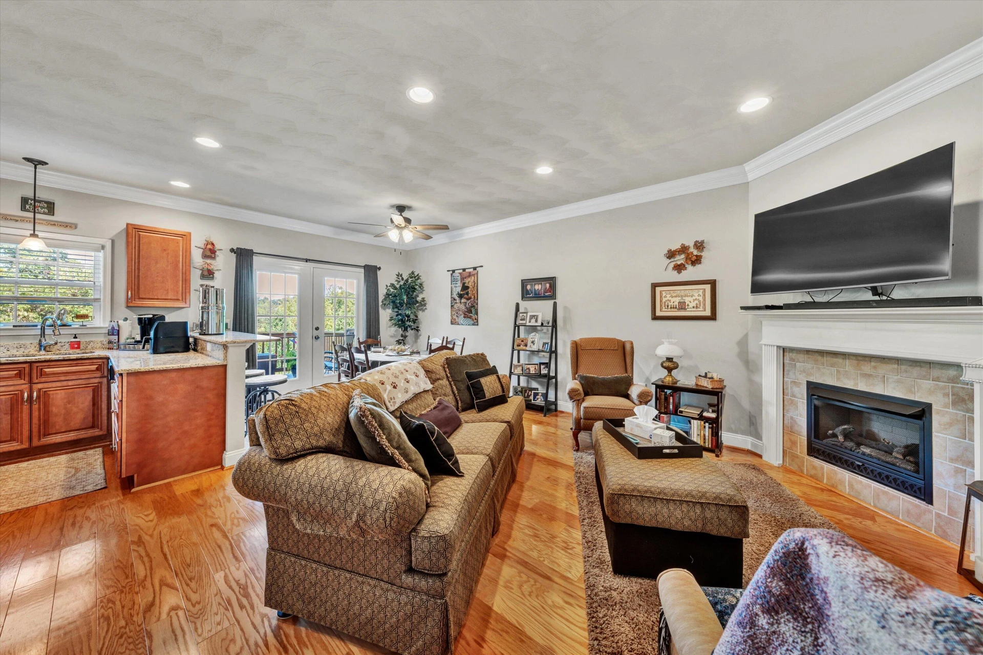 897 Walhalla CT - Photo 6