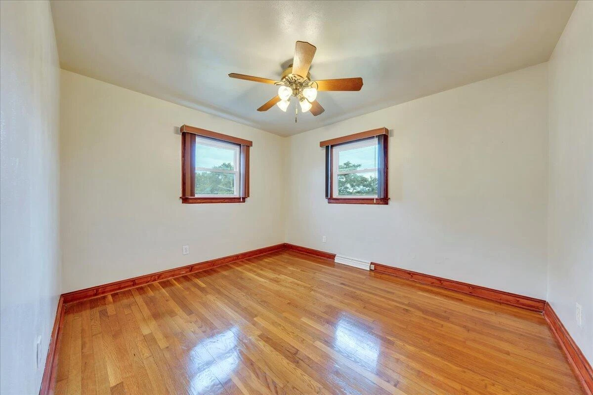 2410 Portland AVE - Photo 20