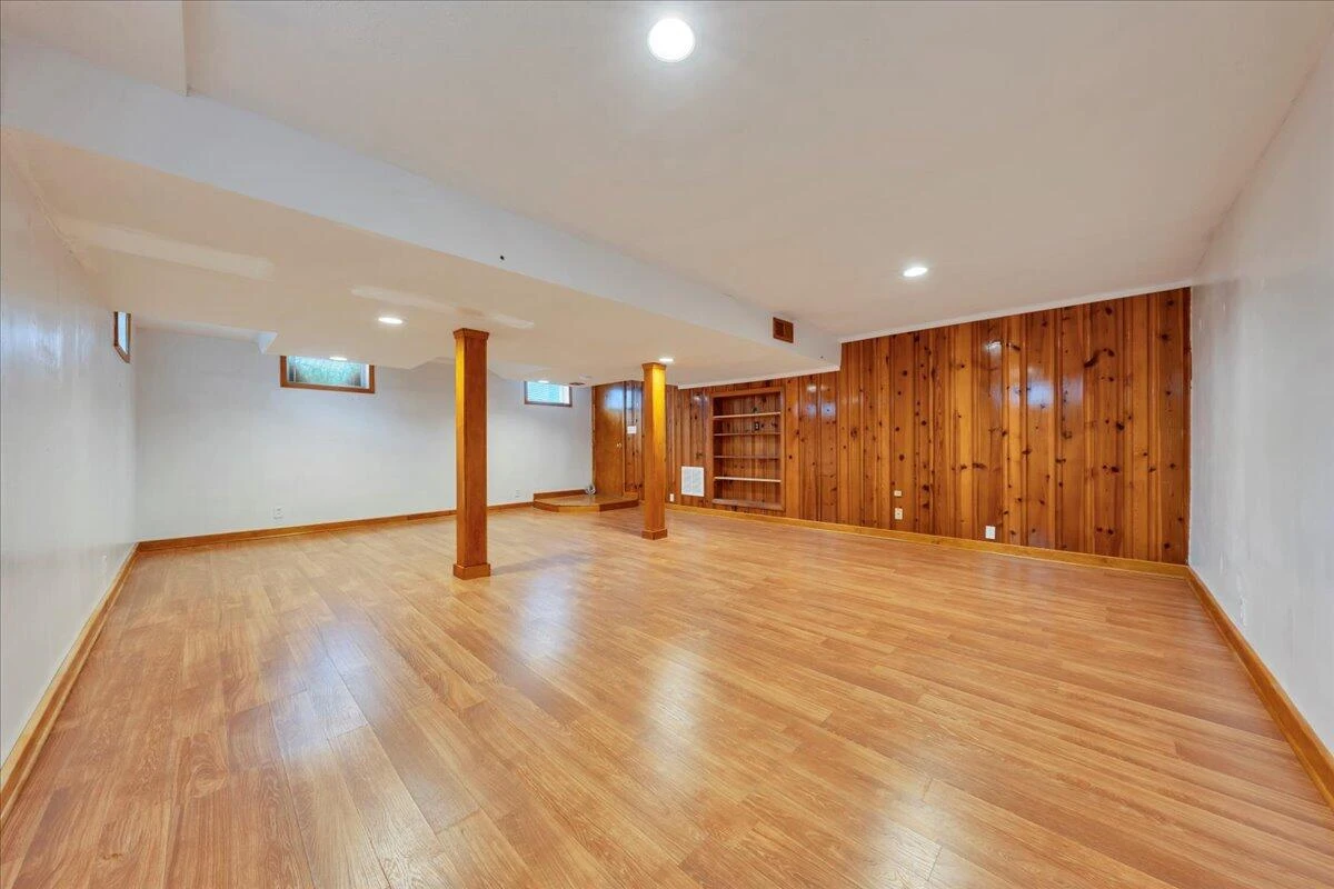 2410 Portland AVE - Photo 23