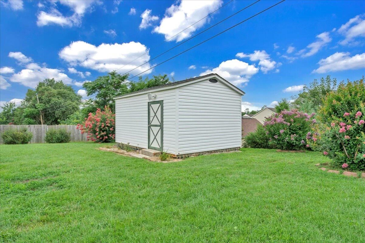 2410 Portland AVE - Photo 43