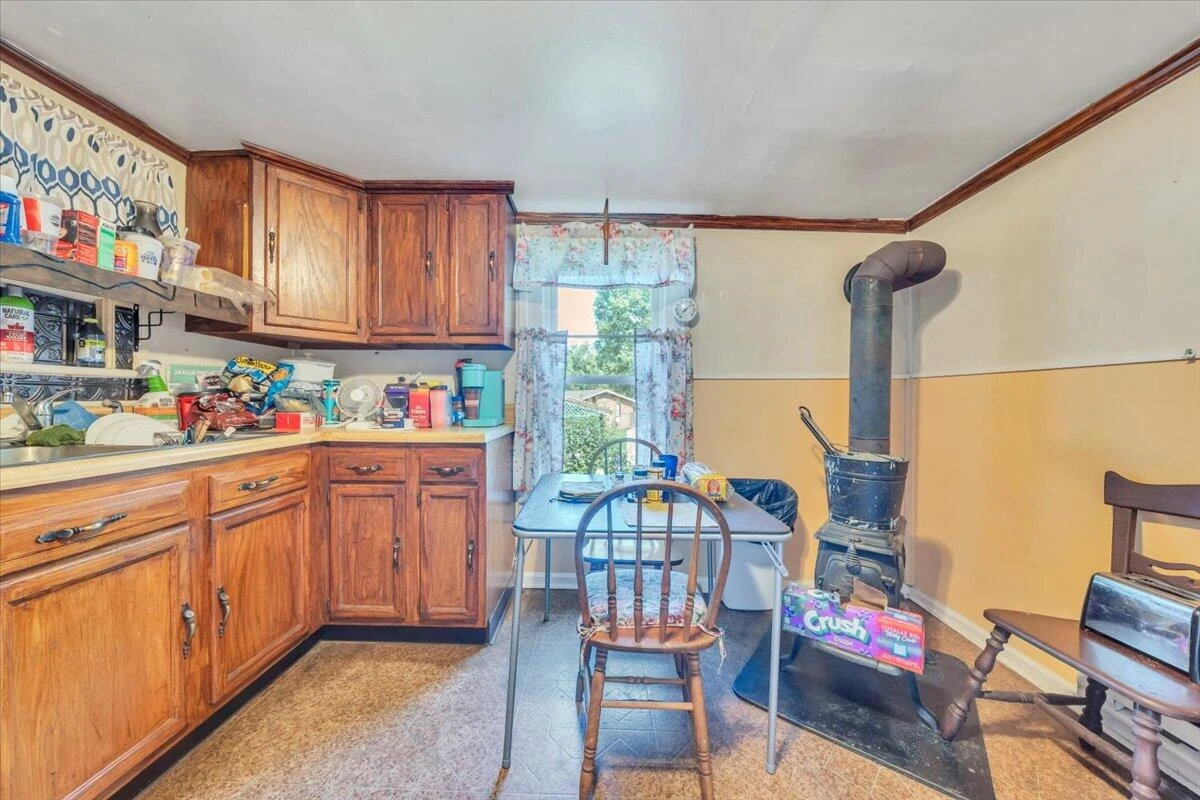 1122 Liberty RD - Photo 16