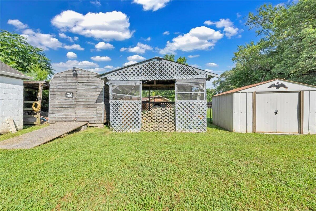1122 Liberty RD - Photo 25