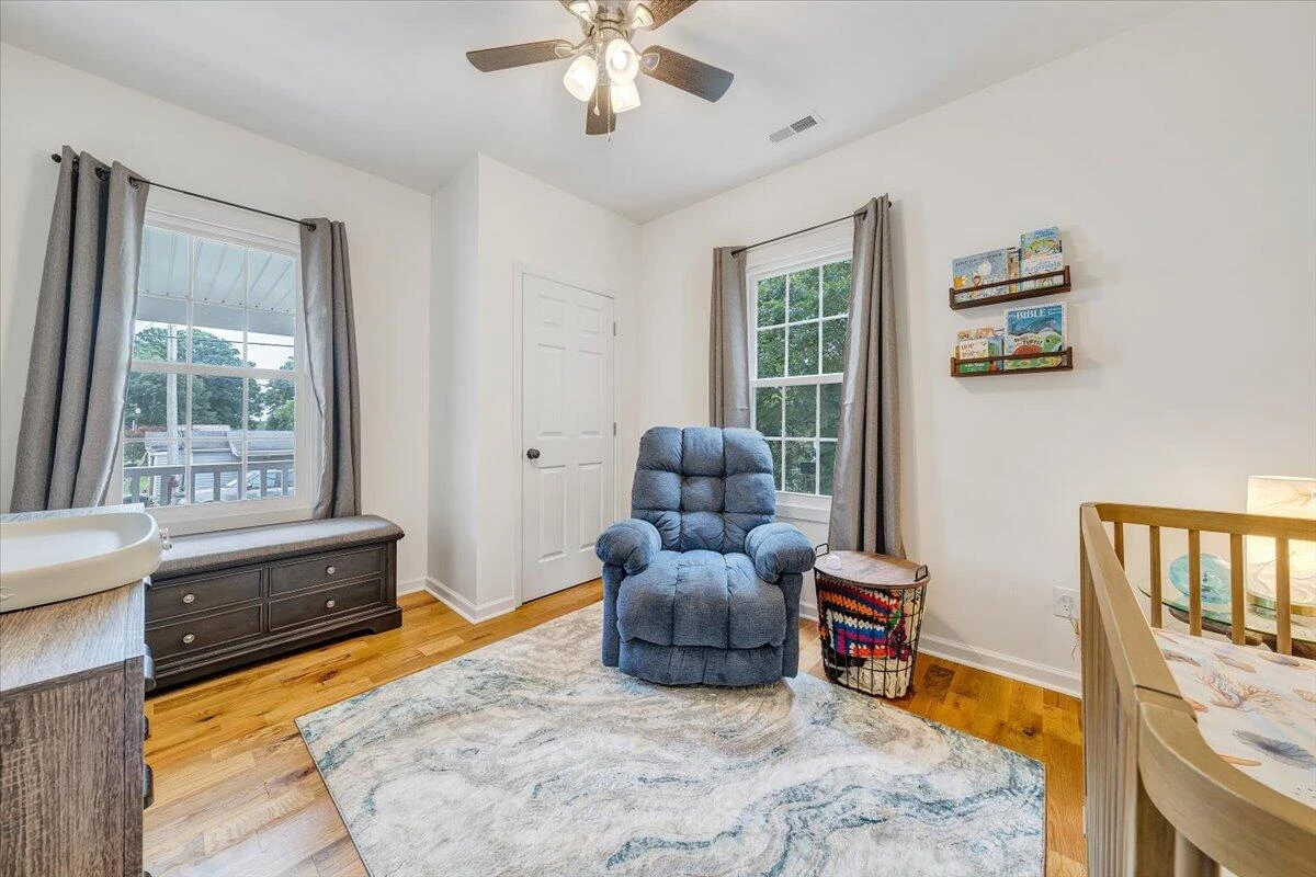 1013 Madison ST - Photo 12