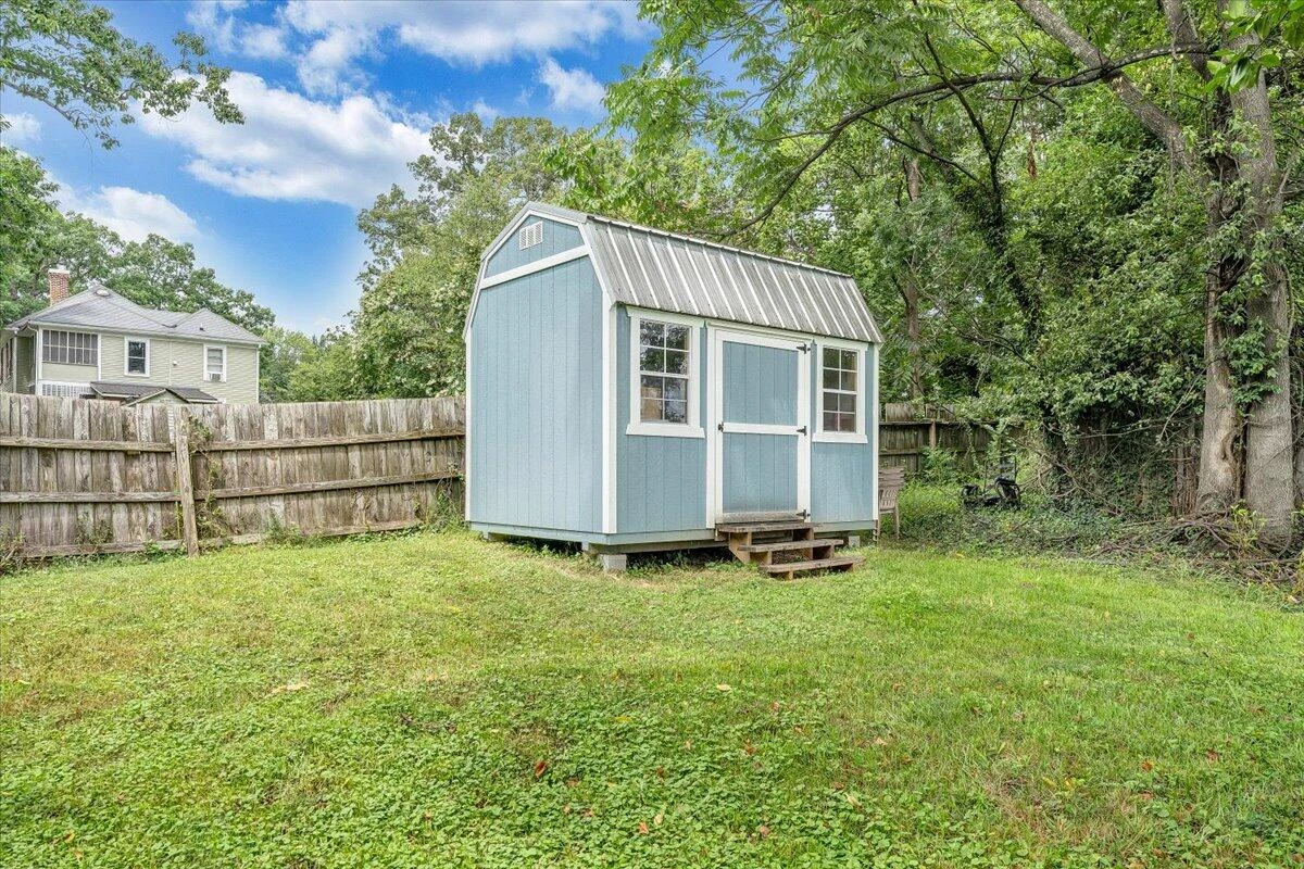 1013 Madison ST - Photo 24
