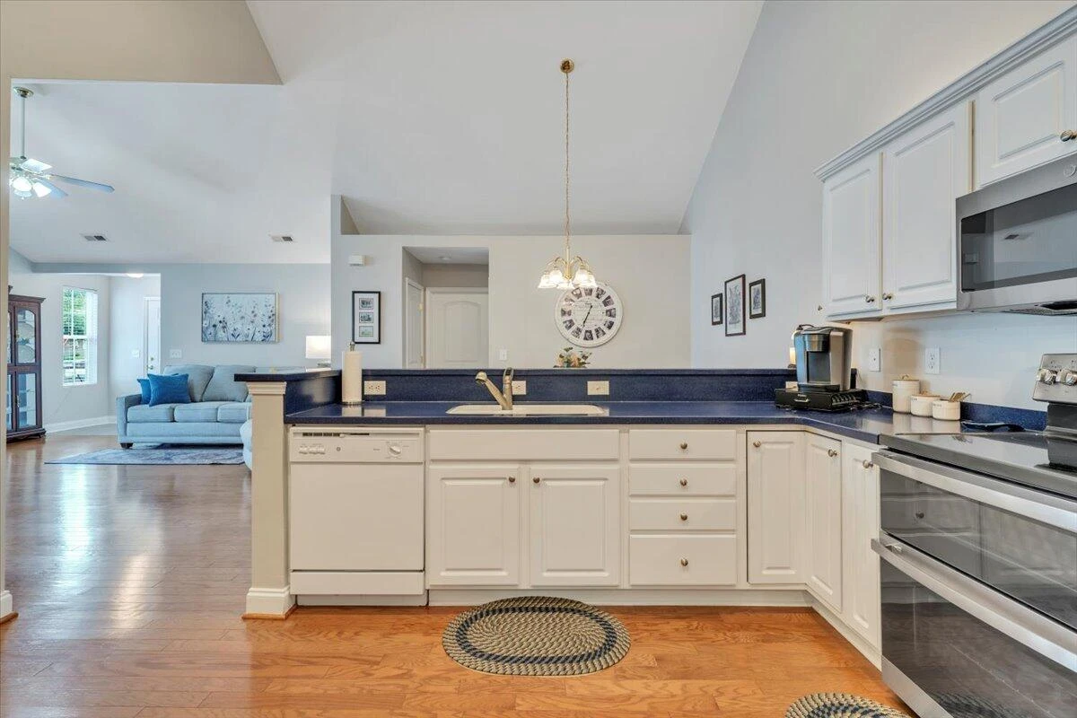 5644 Orchard Villas CIR - Photo 14