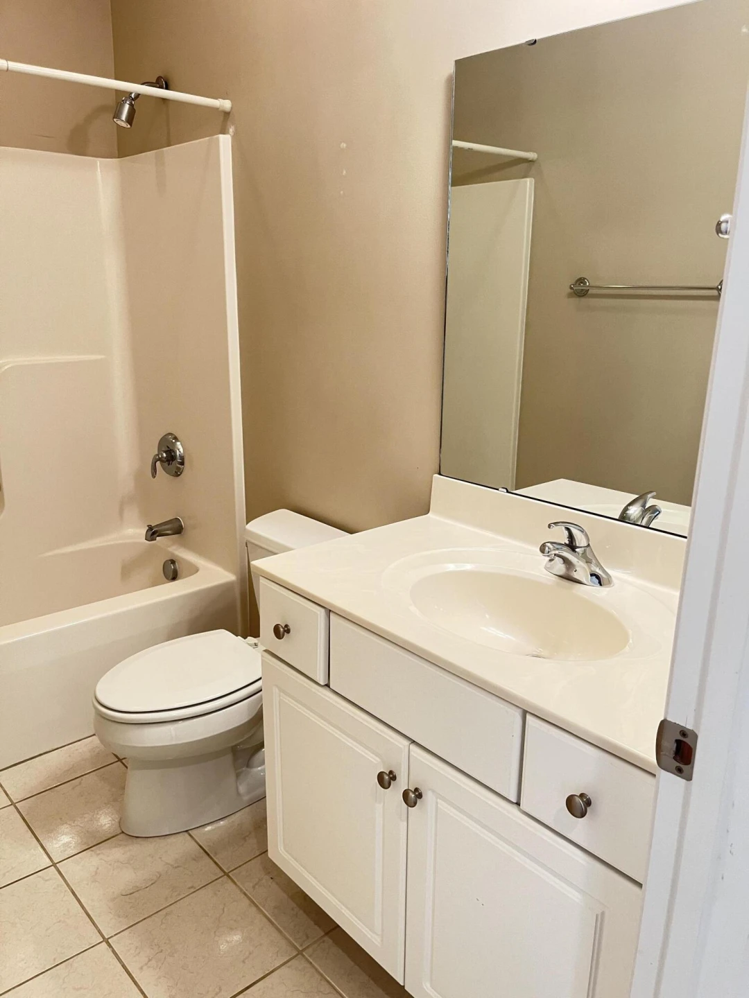 3826 Greenway DR - Photo 21