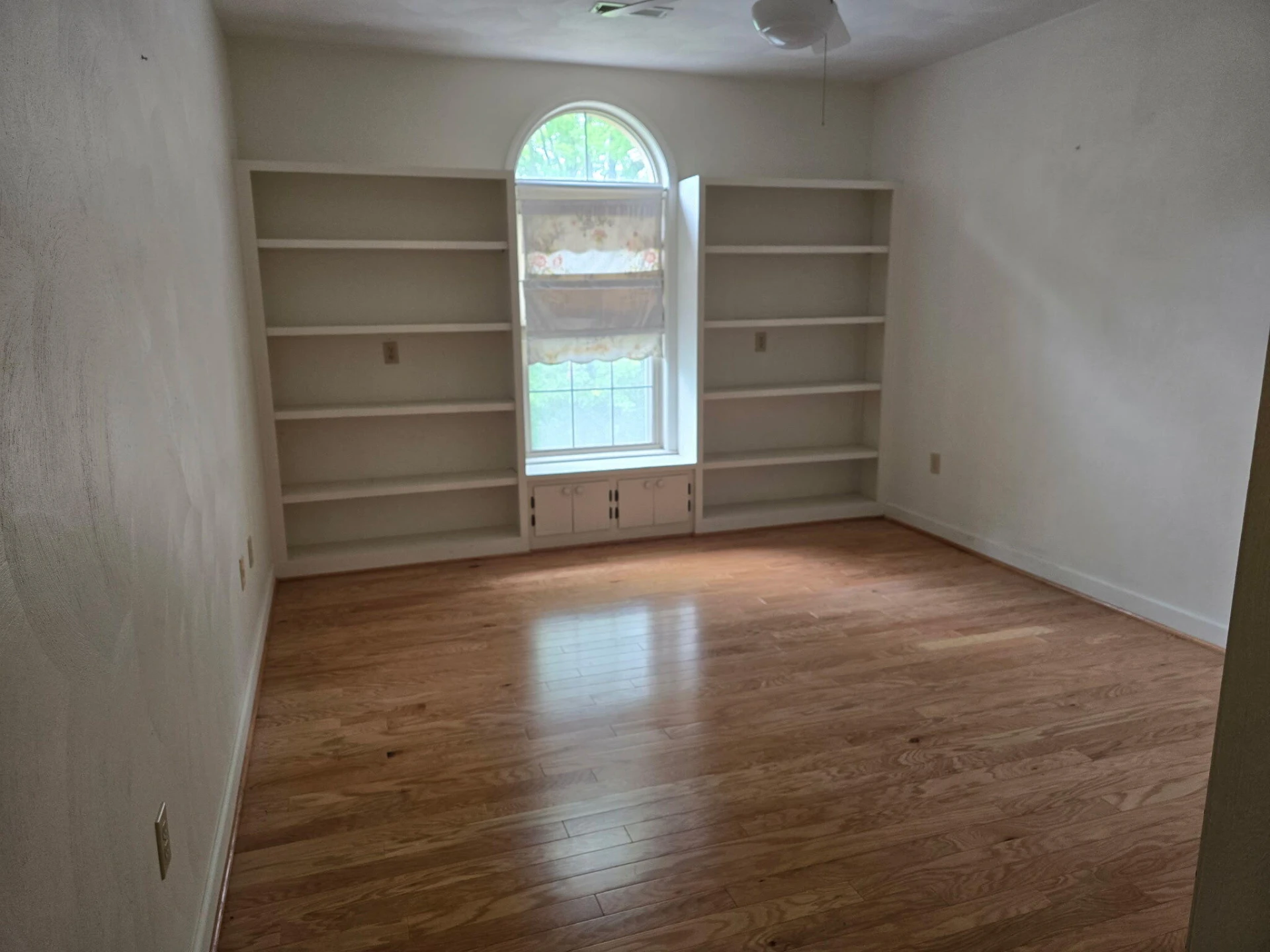 4621 Heather DR #323 - Photo 2