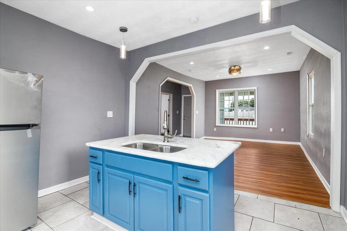 2407 Maryland AVE - Photo 10