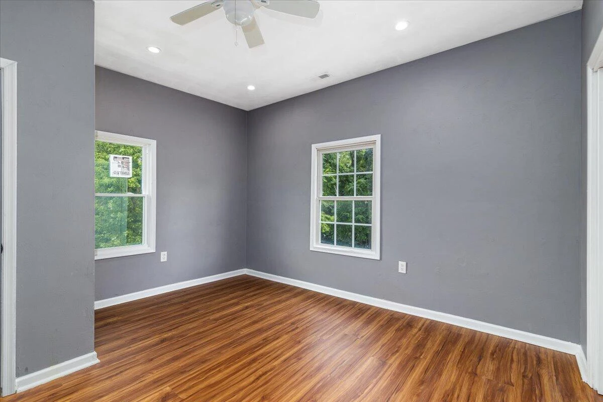 2407 Maryland AVE - Photo 11