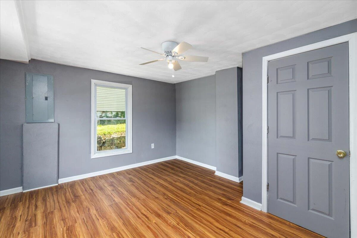 2407 Maryland AVE - Photo 16