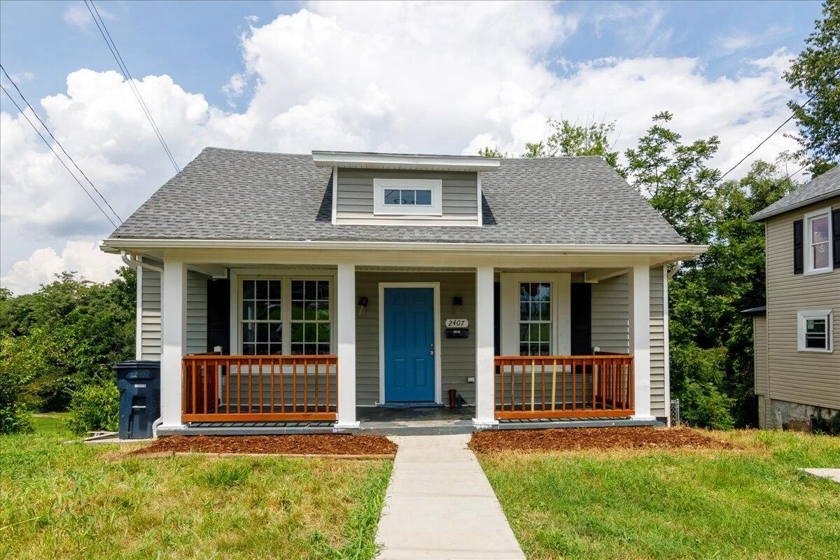2407 Maryland AVE - Photo 2