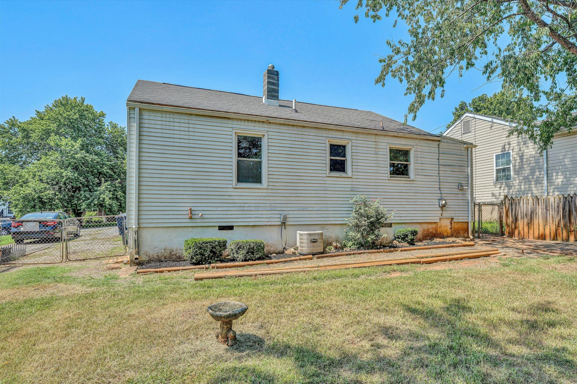 3211 Maplelawn AVE - Photo 19