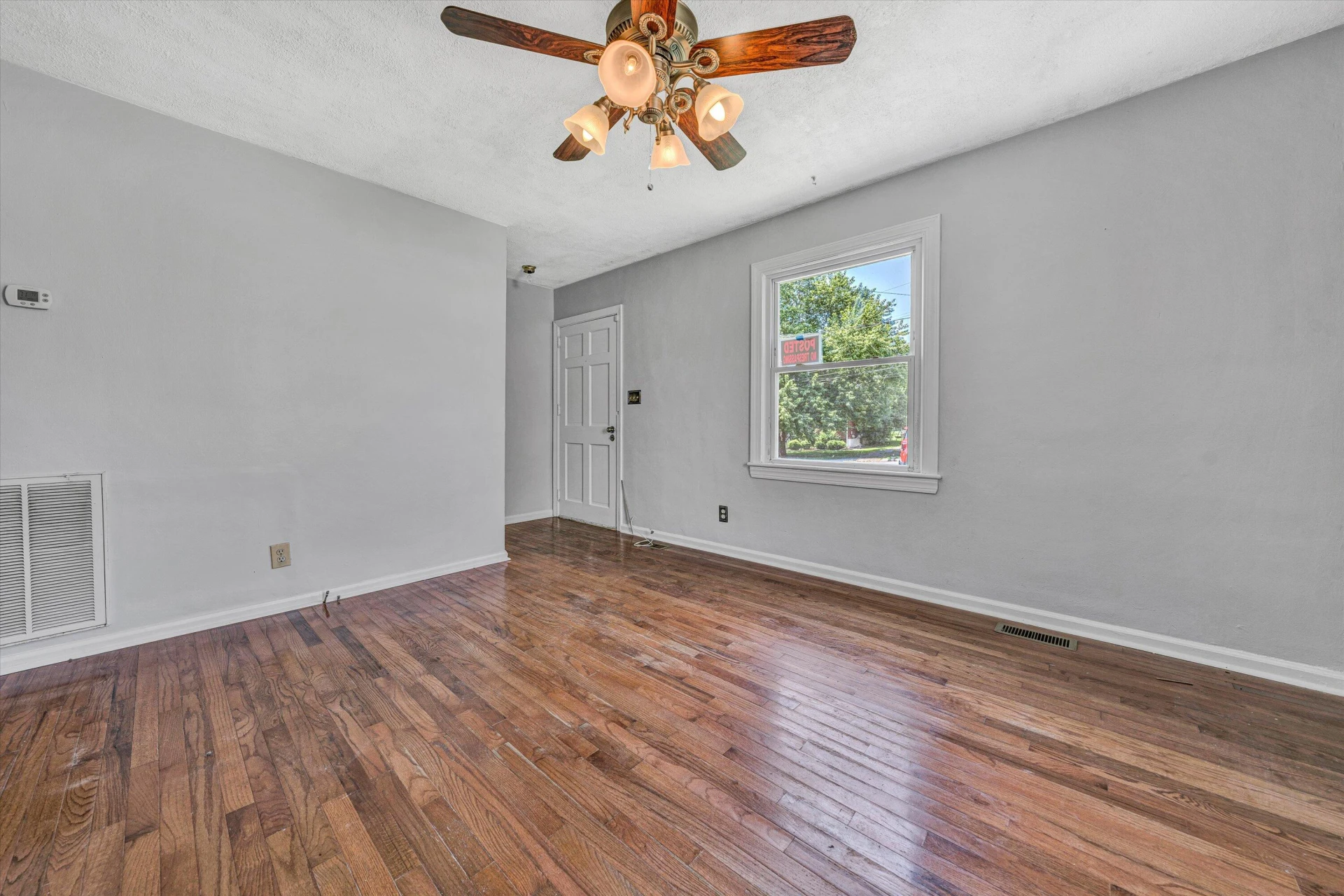 3211 Maplelawn AVE - Photo 4