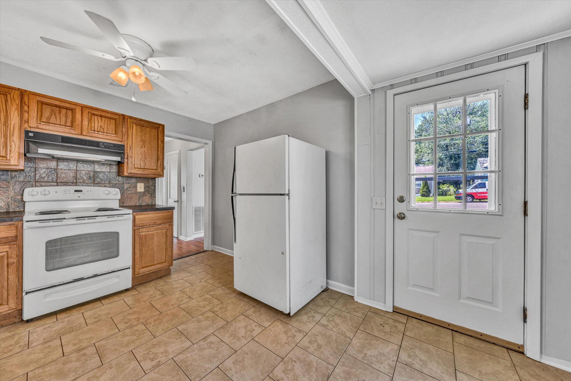 3211 Maplelawn AVE - Photo 7