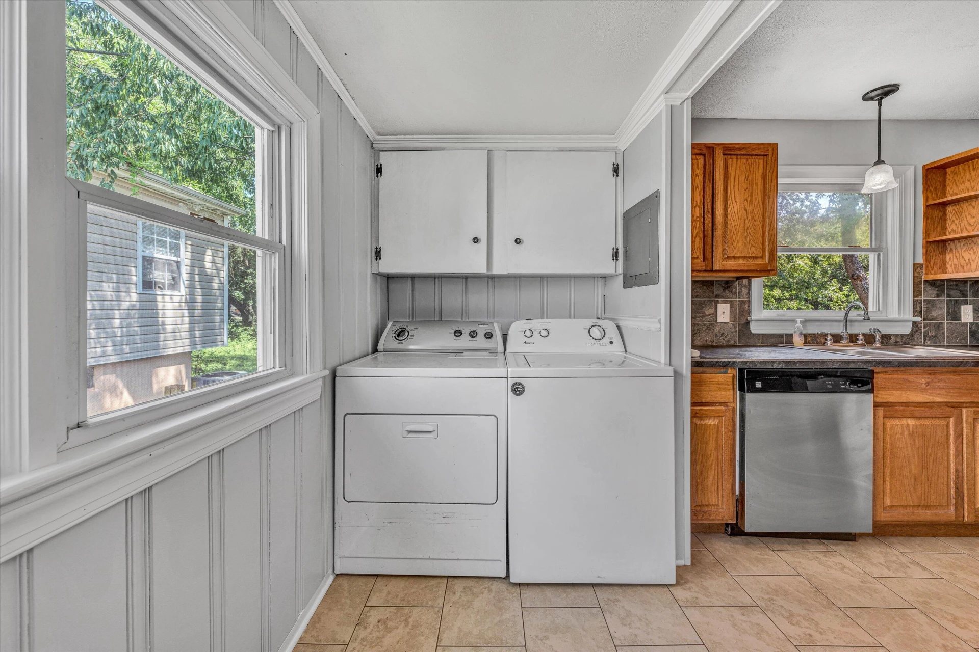 3211 Maplelawn AVE - Photo 8
