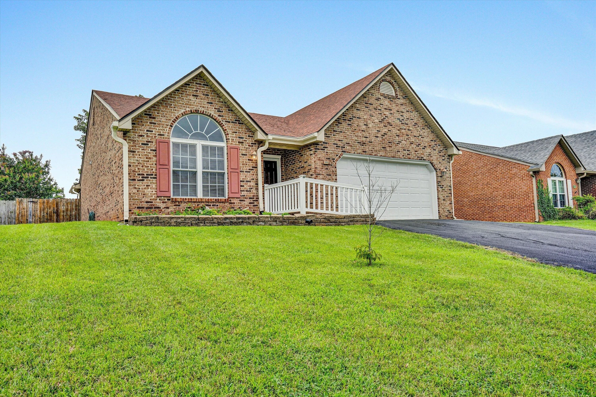 5904 Carolina TRL