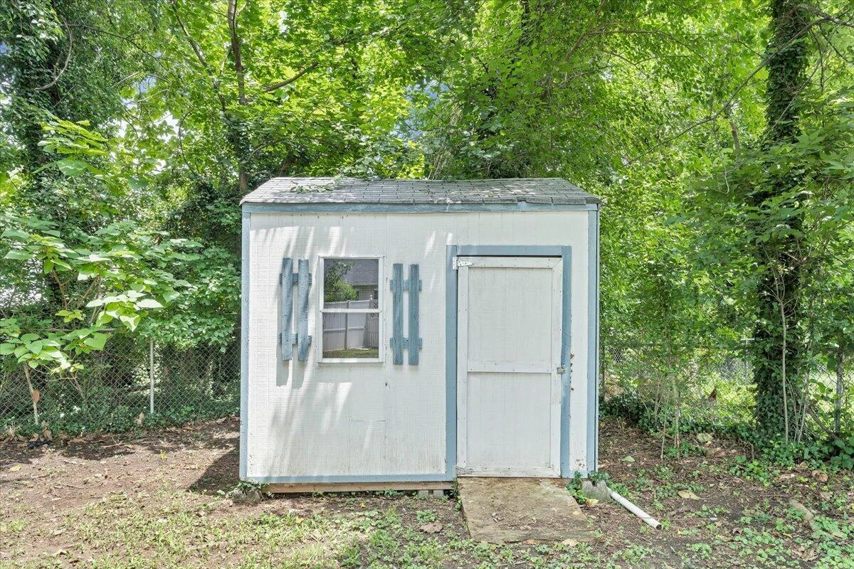 1554 Riverdale RD - Photo 30