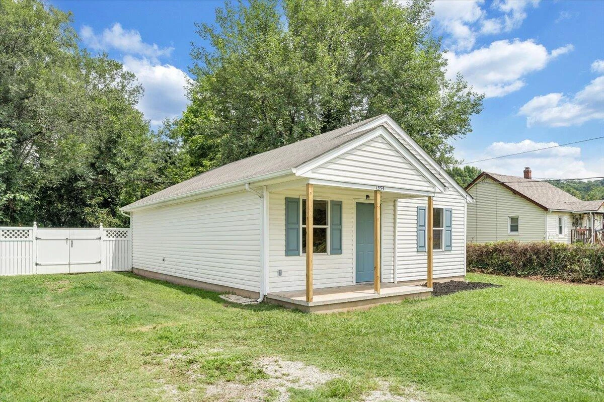 1554 Riverdale RD - Photo 33