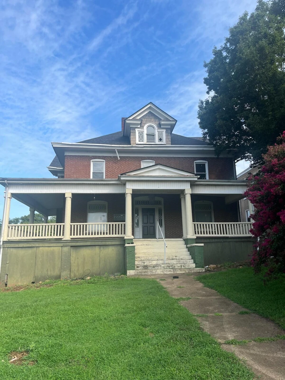 813 13th ST #& 821