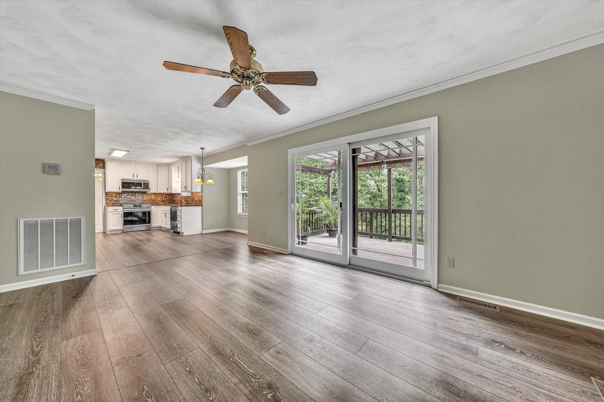 6201 Monet DR - Photo 18