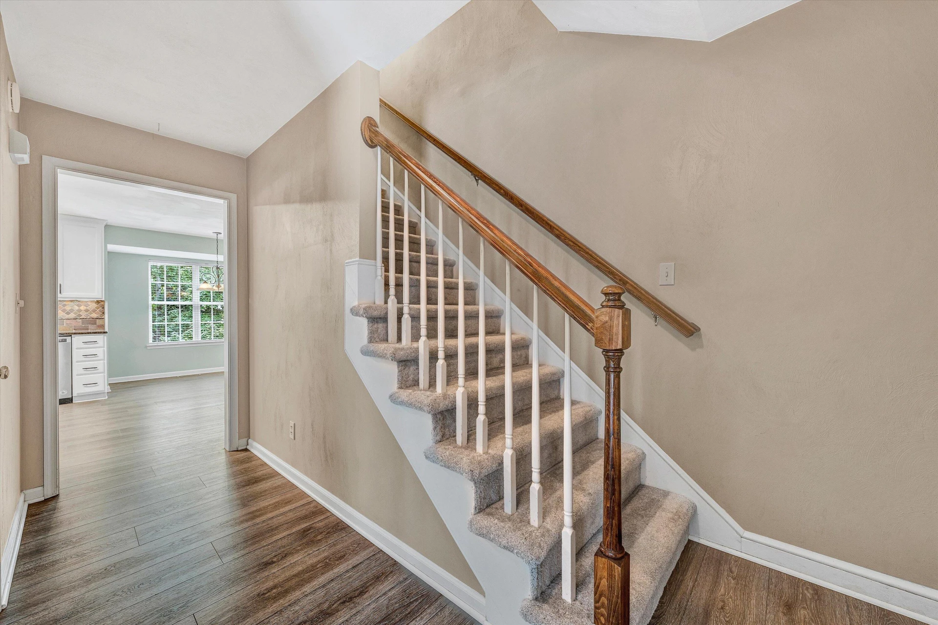 6201 Monet DR - Photo 8
