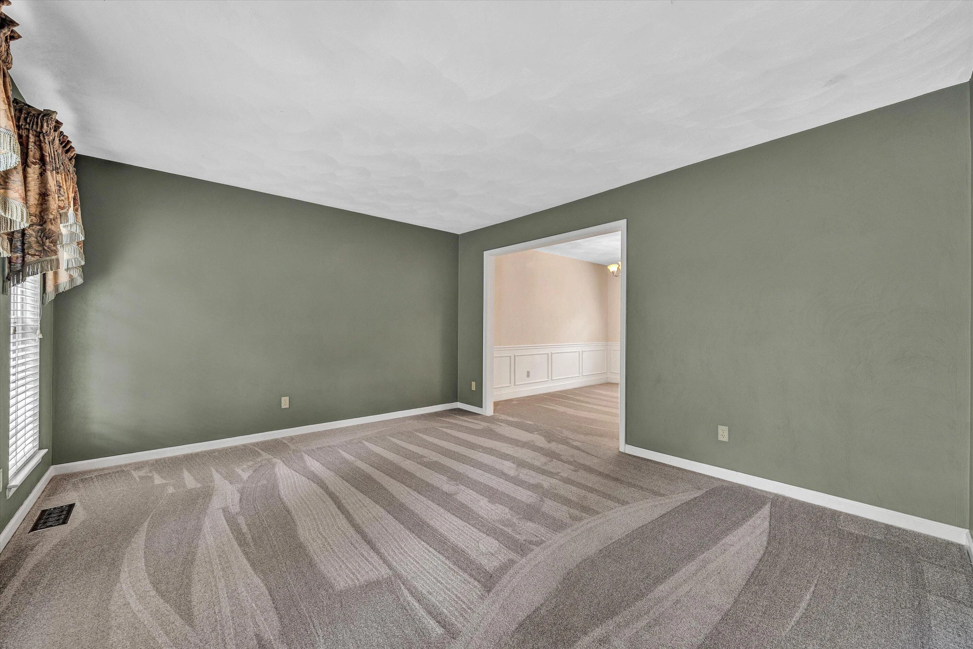 6201 Monet DR - Photo 9